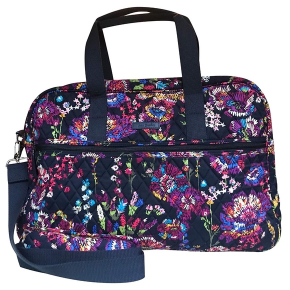 Vera Bradley Handbags - NWT Vera Bradley Medium Traveler Bag